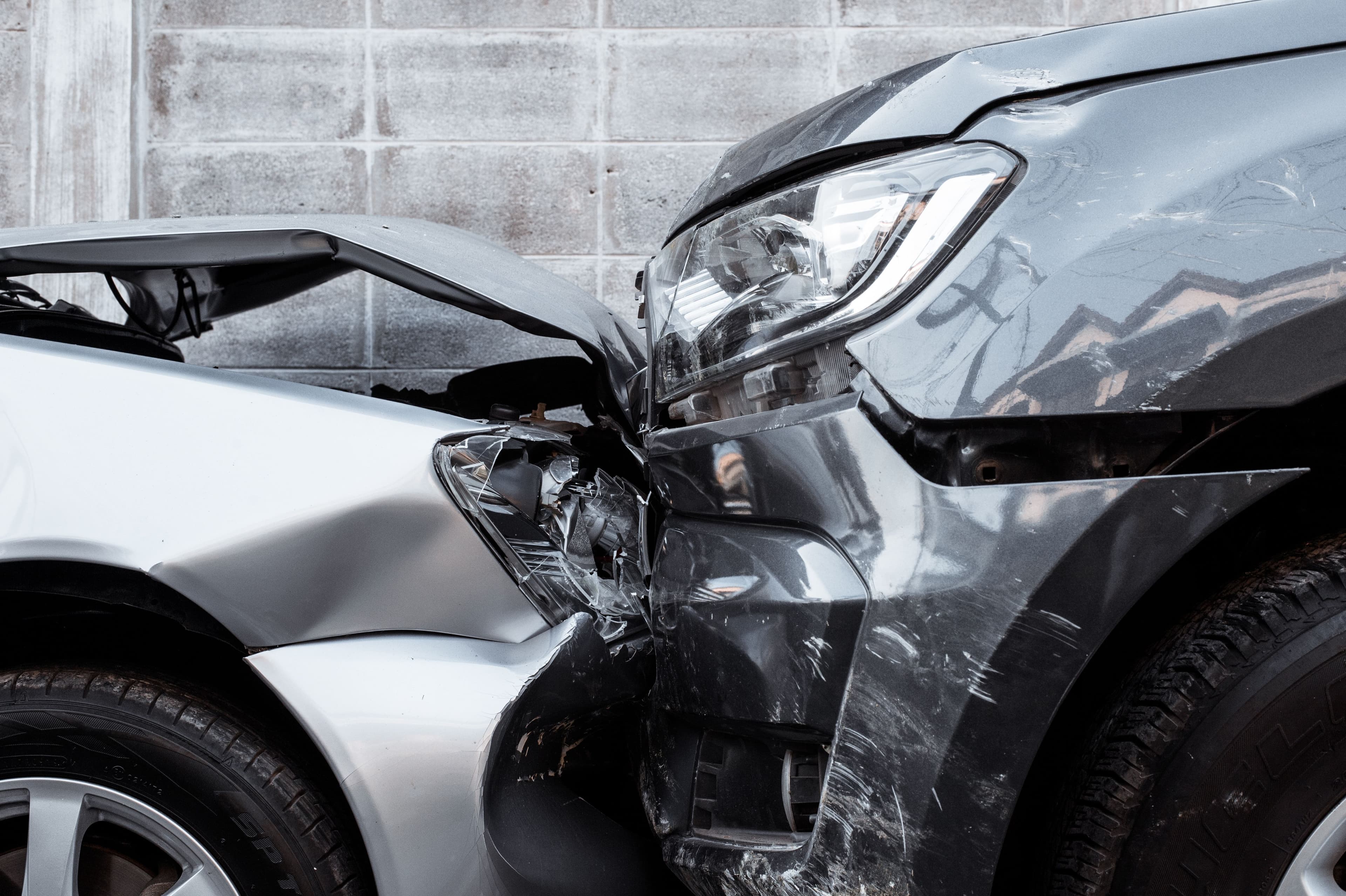 The First 24 Hours After a Crash: Critical Mistakes to Avoid in Alabama Car Accidents